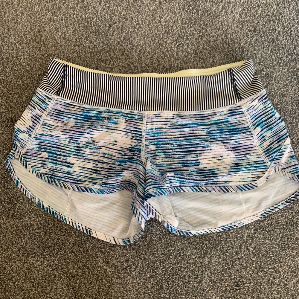 Lululemon speed shorts, size 6, VGUC